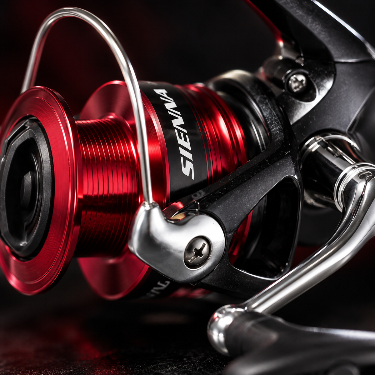Acercamiento de Carrete Shimano Sienna FG 4000 Spinning [carrete-shimano-sienna-fg-4000-spinning-2-detalle.png]
